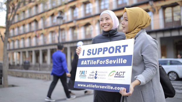 Cerita Haru Dewi Sandra Tentang Kehidupan Muslim di Spanyol