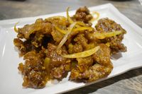 Sam's Wok: Gurihnya General Tso Chicken dengan Bumbu Asia Gaya Amerika