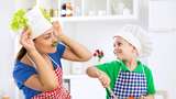 Mengubah Stigma Peran Perempuan di Dapur Dimulai dari Keluarga