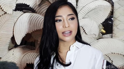 Pesona Nikita Willy