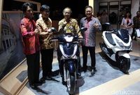 Kenalan dengan Skutik Premium Honda SH150i