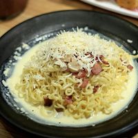 Diberi <i>Topping</i> Keju Mozzarella hingga Bentuk Sushi Agar Tampil <i>Instagrammable</i>