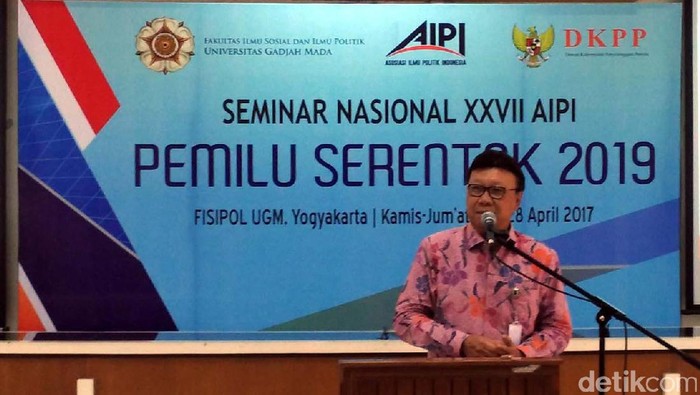 Mendagri: Ada yang Nyalon DPR RI Habis Rp 49 Miliar