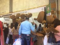 Perabotan Unik di Inacraft 2017, Anyaman Bentuk Ahok Sampai Lampu Wine