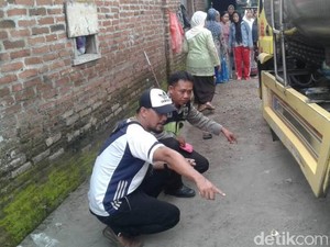 Bocah 11 Bulan di Mojokerto Terlindas Truk Milik Tamu Sang Ayah