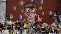 Bunga dari fans David Bowie.