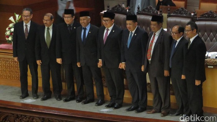 Paripurna DPR Sahkan 5 Anggota Dewan Pengawas BPKH