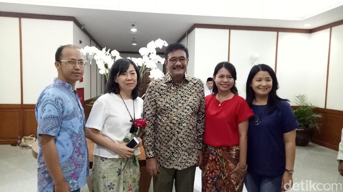 Fadli Zon Sebut Karangan Bunga Pencitraan Murahan, Ini Kata Djarot