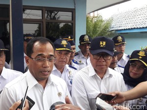 Menhub akan Buka Kembali Jembatan Timbang Balonggandu Karawang