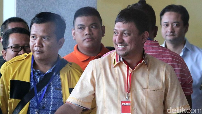 Fahd A Rafiq Ditahan, Pendukung Ricuh di KPK