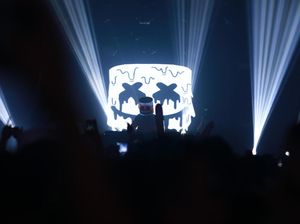 Here With Me Jadi Kolaborasi Marshmello dan Chvrches