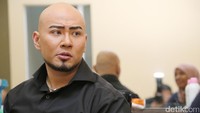 Deddy Corbuzier dituding menghina sosok Ayu Ting Ting. Foto: Deddy Corbuzier (Hanif/detikHOT)