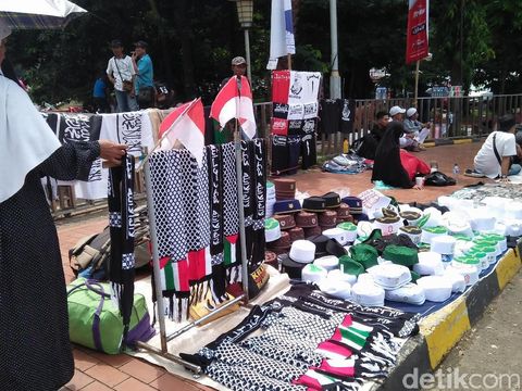Mereka yang Berusaha Meraup Untung dari Massa GNPF MUI di Istiqlal