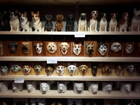 Peluang usaha pernak-pernik berdesain anjing