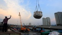 Pokoknya kalau bicara 2 juta, bicara untuk orang menengah bawah bagi saja kira-kira 8 bulan. Tapi kalau untuk umum dua-tiga bulan aman, kata dia di Kementerian Koordinator Bidang Perekonomian di Jakarta, Selasa (25/4/2017).