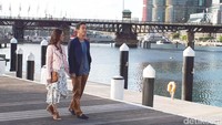 Di Sydney, Bunga Citra Lestari gandengan tangan terus dengan Joe Taslim. Keduanya tengah sibuk syuting Surat Kecil untuk Tuhan. Foto: Bunga Citra Lestari dan Joe Taslim (Devy/deikHOT)