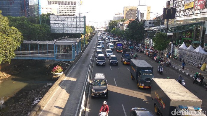 Massa Aksi GNPF Bubar, Lalin di Jl Gajah Mada Mulai Terurai