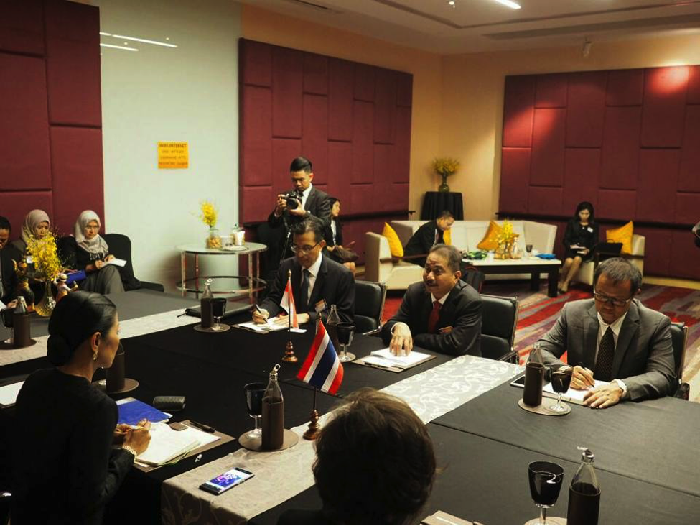 Menteri Kobkarn Siap Belajar Go Digital ke Menpar Arief Yahya