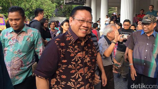Agung Laksono Temui Ahok di Balai Kota
