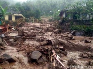 BNPB: Pengungsi Banjir Bandang Magelang Krisis Logistik