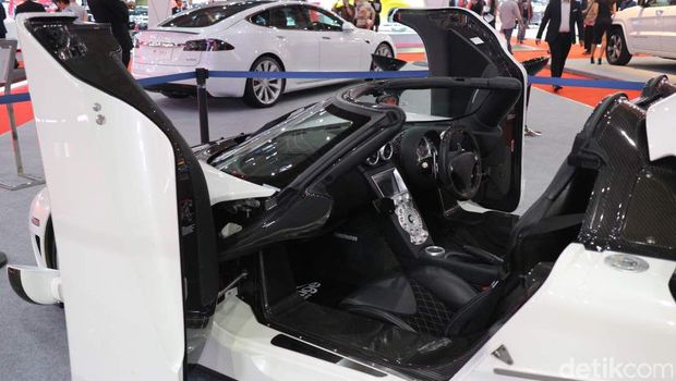 Koenigsegg CCX