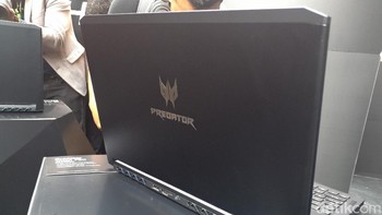 Ketebalannya hanya 18,9 mm saja. Foto: detikINET/Yudhianto