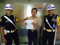 Keamanan Stasiun Gambir Tangkap Pemalsu Tiket Bikinan Sendiri