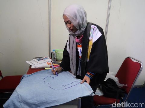 Mahasiswi Seni Nyentrik Pamer Ilustrasi di Audisi Sunsilk Hijab Hunt Jakarta