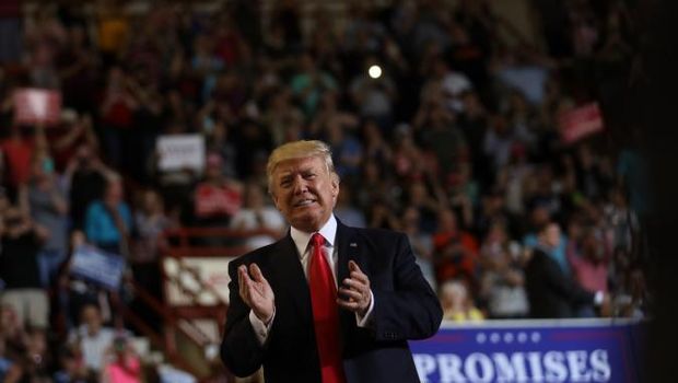 100 Hari Kerja, Trump Lewatkan Dinner Bersama Jurnalis Gedung Putih