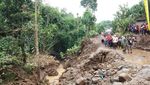 Pencarian Korban Banjir Bandang di Magelang