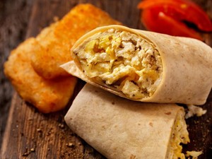 Buritto Hingga Telur Gulung, Jadi Sajian Mie Instan Unik yang Kekinian