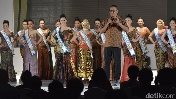 Malam Penobatan Miss Internet Indonesia 2017