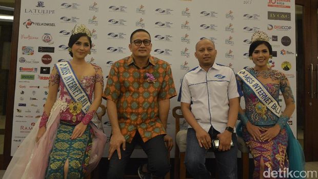 Mengenal Marsya Gusman, Miss Internet Indonesia 2017