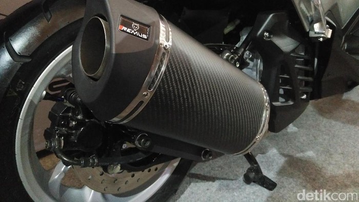 Knalpot Racing untuk NMAX dan Vespa Matik