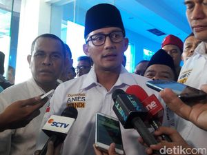Usai Penetapan Gubernur, Anies-Sandi Diajak Umrah Bareng Prabowo