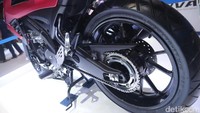 Ban belakang All New V-Ixion R berukuran 130/70-17M/C 62P.