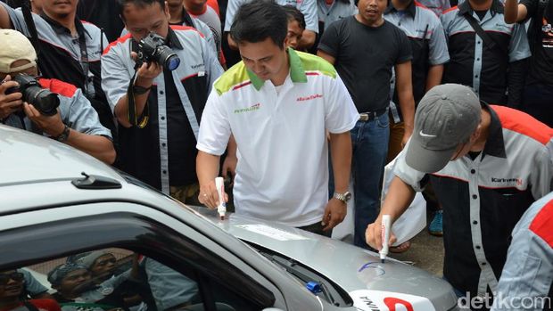 Ratusan Suzuki Karimun Banjiri Ex-Apron Bandara Kemayoran
