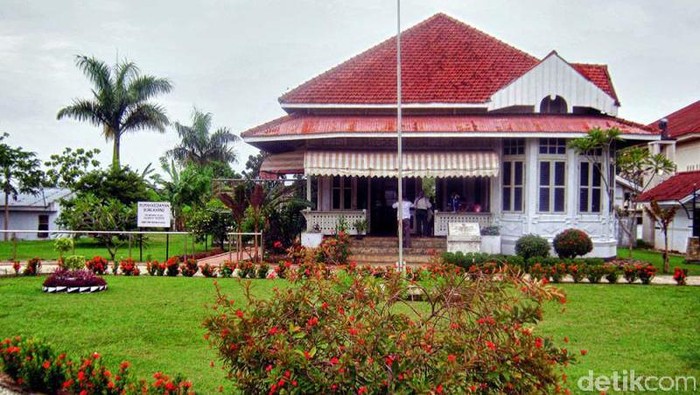 Rumah Pengasingan Bung Karno di Bengkulu