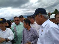 Menteri PUPR Siapkan 4 Mesin Pembersih Eceng Gondok untuk Danau Limboto