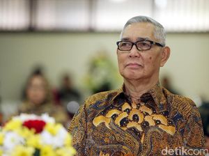 Try Sutrisno Tolak Aksi di MK: Mari Kita Bersatu Lagi, Bangun Lagi