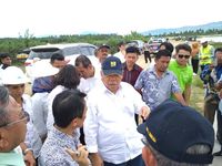 Menteri PUPR Siapkan 4 Mesin Pembersih Eceng Gondok untuk Danau Limboto