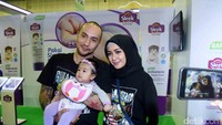 Keluarga selebriti ini sudah memiliki empat orang anak. Foto: Noel/detikHOT.