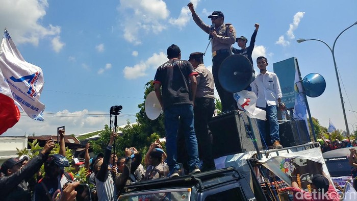 may day di cirebon