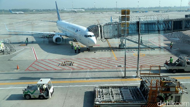 Mulai 15 Mei Tarif Batas Atas Tiket Pesawat Turun hingga 16%
