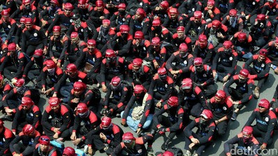 Begini Penampakan Massa Aksi May Day di Patung Kuda