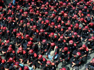Polisi Siap Kawal Buruh Karawang yang Peringati May Day di Jakarta