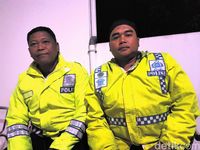 Polantas yang evakuasi korban kecelakaan Ciloto / 
