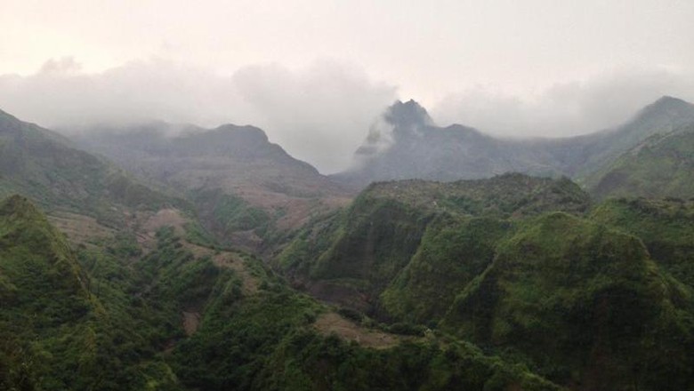 Gunung Kelud Gunung di Jawa Timur