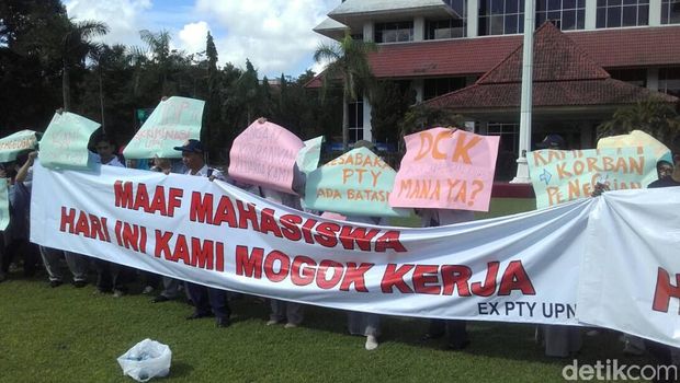 Hari Pendidikan Nasional, Dosen UPN Veteran Yogya Mogok Kerja