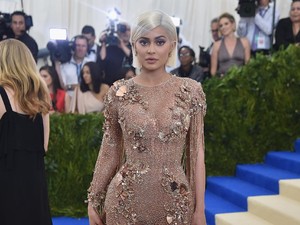 Mengintip Rumah Kontrakan Kylie Jenner yang Disewa Rp 1,6 M Per Bulan